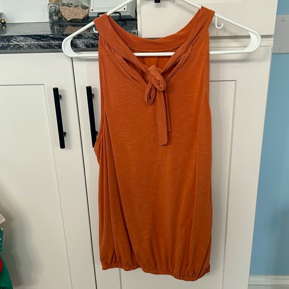 Rust High neck tank top with back tie bow - Picture 2 of 4